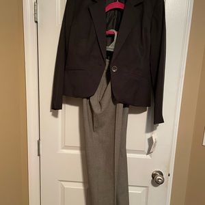 I’m a small business owner and I’m trying to sell my products on poshmark